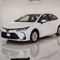 🔥كورلا هايبرد 2025 الشكل الخليجي،  متوفرةعند شركة MiAلتجارة السيارات 🔥...