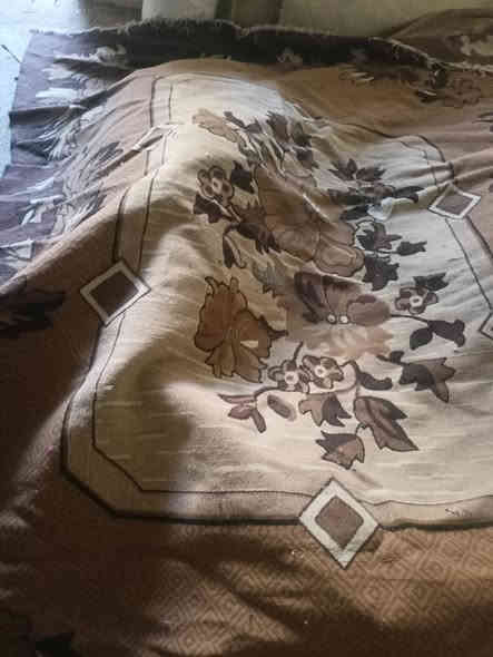 محافير بيهم 3×4 وبيهم2×3 نضيفين سعر موجود20و15و10 زوج مدات5الف عنوان حي الكرامه
‏‪0770 510 3918‬‏
