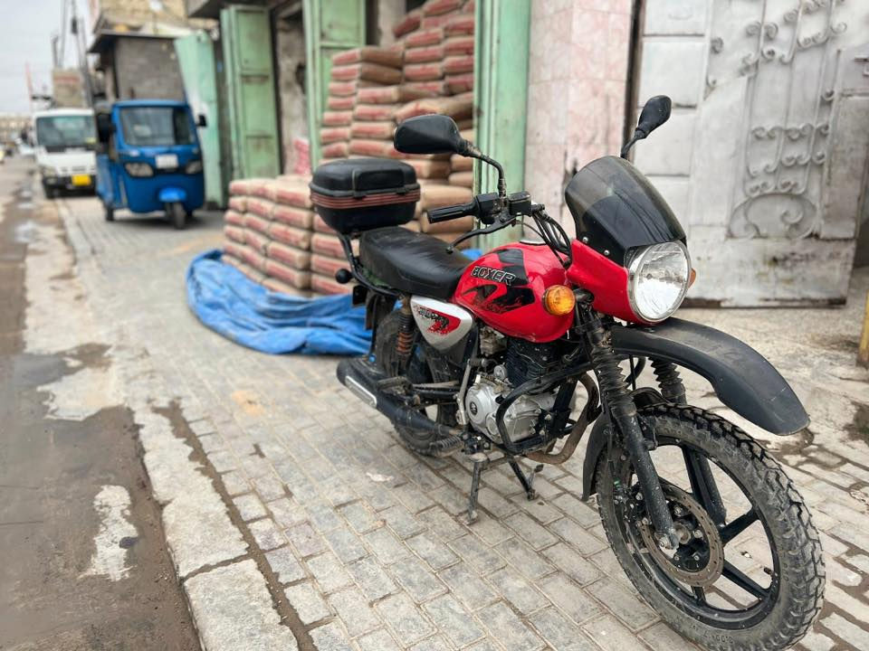 السلام عليكم دراجة بوكسر موديل ٢٠٢٣ للبيع كفاله عامه مابيها أي نقص ومستعجل على بيعتها السعر مليون وربع وبيها مجال للشراي *********** متواجد واتساب
