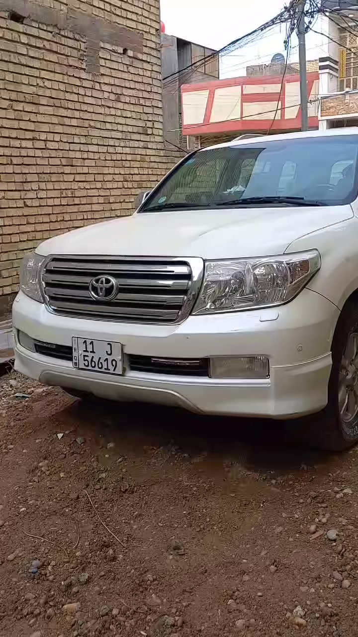 السلام عليكم لاندكروز البيع 2011 الملاحضات من ضمن المقطع ماتواجد عل فيس هاذة رقم تصال فقط/***********
