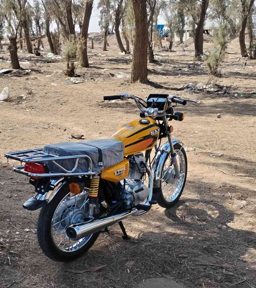 نامه اصلي شلامجة مديل 23 الدراجه نضافه فول دراجه مخزونه للي يدور نضيف وما مفتوح الدراجه مكفوله من التفيلس أوراق اصولي اصولي شرط الترقيم سعر خاص واسعارهن معروفه مو شراي لا تراسلني وتضل بس تعامل وتواعد مكاني مركز الديوانيه ***********
