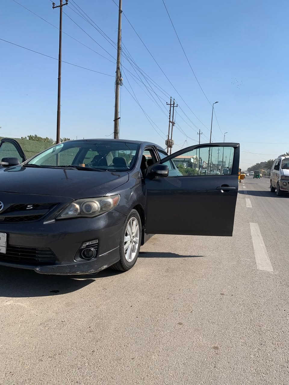 كورلا ٢٠١٠ امريكي  مواصفات sرياضي
صلنصة ستيل رياضي شنايزر وسبايدر 
السيارة محدثة ١٣

الرقم بغداد الماني مشروع وطني باسمي 

حادثها بأمريكا بنيد وجاملغ أيسر مبدل اصلي صور الحادث موجودة واللغد شي بسيط وراجع تمام

٥ قطع صبغ اثر جراد ودحجات بدون حادث بس ابيع حزام وبيها دحجة بالباب خلف السائق موضحة بالصور

المواصفات 
شاشة .بلوتوث.اوكس.كامرا خلفية.مثبت سرعة.EBS.مانع تزحلق.تحكم ستيرن .تحكم مري.اشاير مري.فتحة سقف .جام كهرباء سنتر لوك مركزي .جنطة فتح بالريموت.

التبريد ثلج منظومة جديدة قبل ٢٥ يوم شادها.

المحرك ١٨٠٠ دوش طابوكة جديدة قبل ٢٥ شاده بيه تنقيص دهن بسيط بدون بخار .

الكير مبدل فلتر وزيت قبل ٢٥ يوم 

حدادية الصدر جديدة تبديل كامل خلفي أمامي  قبل شهر.

التايرات نص عمر وويل كب كروم

الاسبير الاصلي موجود مع سبير تاير وويل اسود مع فلينة وجك

الباتري جديد كوري ٧٠ امبير  قبل أسبوعين مبدل 

راديتر جديد قبل شهر شاده وماء زيتي احمر

فيت بم قبل اسبوع شاده

اللايت محدث عدسة والعالي زنون 

السنوية تسقط شهر الخامس 2027

كلشي مذكور اتأكد قبل ما تسأل .
السعر 90$ 

مكاني بغداد حي اور قرب ساحة صباح الخياط

رقم التلفون بيه واتساب 
***********

ما ارد على الماسنجر
