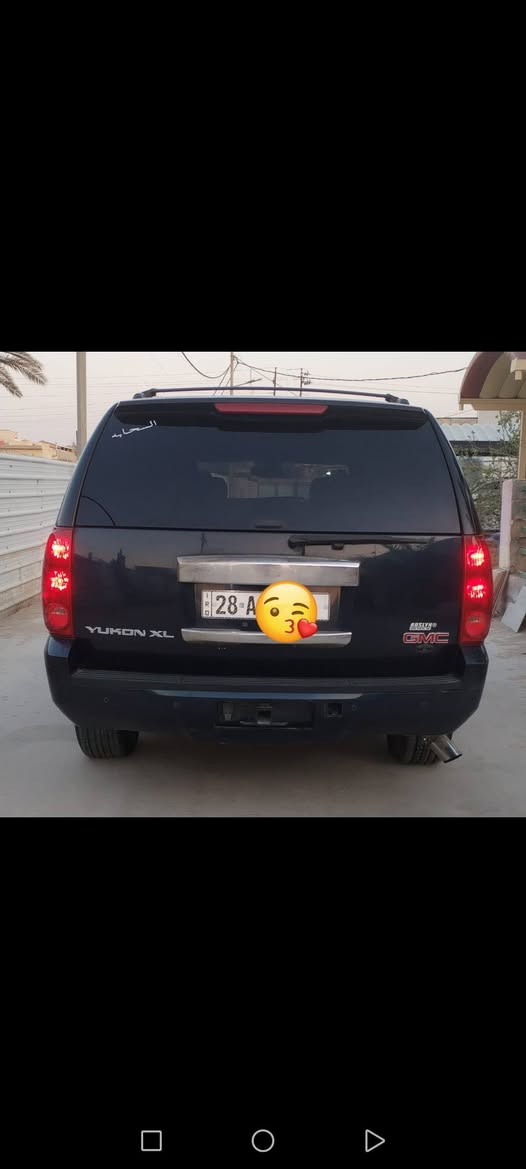 سلام عليكم للبيع  جمسي يوكن طويل مديل 2007 رقم نجف بسمي خصوصي ممشتغله خط كندي كفاله عامه من كلشي جاهزه على اخر حبايه سياره كلها بلاد مملعوب بيه مواصفات(حساسات+كامره+شاشه لمس+مرايات شفط+تشغيل عن بعد+جنطه شفط+تحكم ستيرن جهتين+فور ويل+تدفئه بلكشنات+داخل بيجي+ويل مال 18) سياره نضيفه جدا متعوب عليها مال جناي السعر 200 وبيه مجال استفسار *********** مكان البصره
