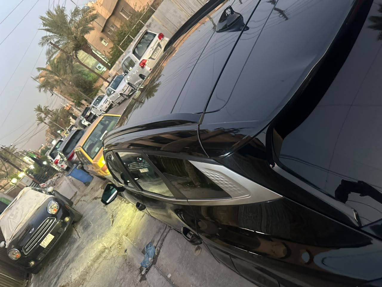 سلام عليكم 

سبورتج موديل ٢٠٢٣ 

السيارة حادثها كما موضح 
بدون ايرباك 
+بيها قطعتين ونص صبغ تقرير امريكا 
سيارة ماشية٣٩ بحالة الوكالة 
السيارة برستيج فول مواصفات 
بسمي تحويل مباشر 
السعر ١٧٢ وبيها مجال 
عنوان بغداد البلديات 
***********
