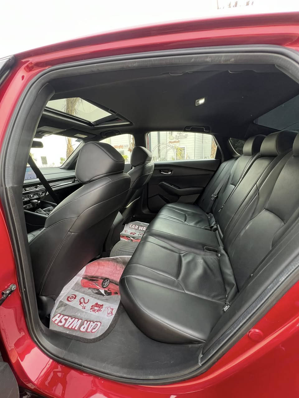 السلام عليكم
هوندا اكودر بسورت موديل 2024 
حادث بنيد مبدل نفس الون اصلي وجاملغ بارد السياره كلشي جديده وخير من الله 
ماشيه 26 الف كيلو 
رقم بغداد بسمي تحويل ثاني يوم 
السعر 210 وبيها مجال
مكان السياره بغداد 
للاستفسار 
***********
