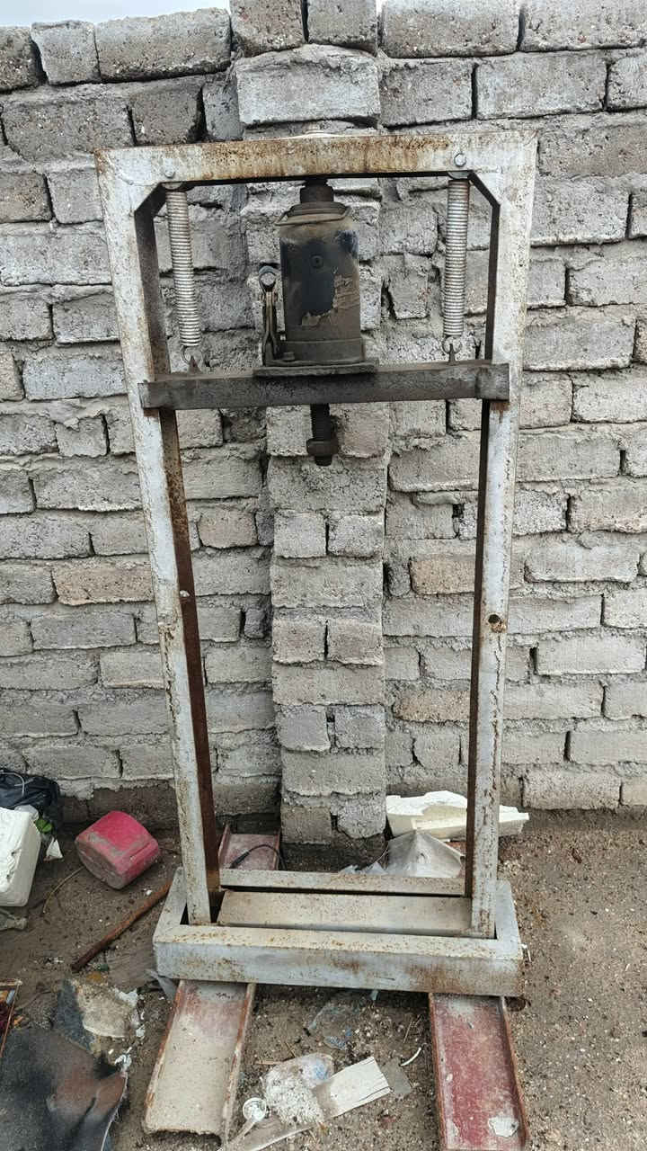 بريس كبس  للبيع تفصال سعر 150 مجال بصيط مكاني بصره كرمه رقم. الهاتف (***********)
