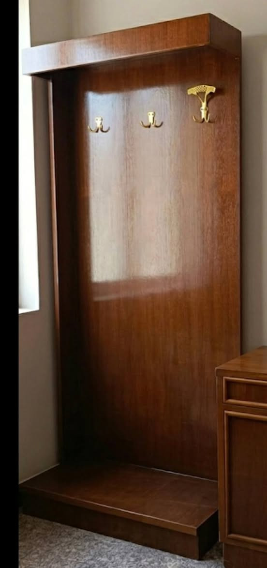 زاويه وميز صاج للبيع نضيفات
سعر 60 الف ***********
