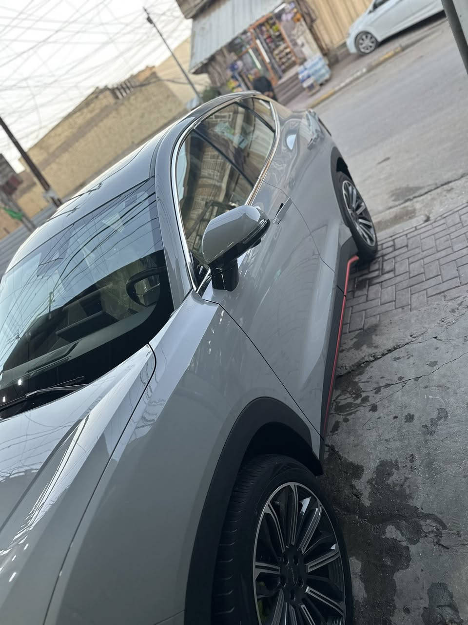 للبيع | جيتور داشين2025- فئة 
أعلى مواصفات
بسمي السياره 
مكفوله كفاله 
 العداد: 7000
• محرك 1.6 Turbo اقتصادي وقوي
• دفع أمامي
• شاشة ضخمة متعددة الوظائف
• كاميرات محيطية 540°
• نظام ملاحة + بلوتوث + CarPlay
• فتحة سقف بانوراما واسعة
• كراسي جلد كهربائية + تبريد وتسخين
• نظام دخول وتشغيل بصمة
• رادار أمامي + حساسات + نظام الحفاظ على المسار
• إضاءات LED بالكامل
السعر 27.500 مليون بيها مجال بسيط
بغداد الكريعات ‭***********
