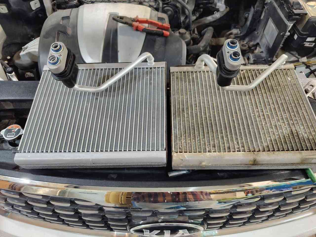 لأن راحتك تبدأ من تبريد سيارتك… خليها علينا!
🔧 مجمع الحازم التبريد  السيارات – خبرة، دقة، وضمان! 🔧

نحن هنا لخدمتك بأفضل ما لدينا. نقدم لك خدمات صيانة تبريد السيارات التي تضمن لك الراحه طوال موسم الصيف

✔️ خدمة موقعية متوفرة –
✔️ فحص وتشخيص العطل بجهاز مجاني – لتعرف المشكلة قبل أي تكلفة
✔️ فتح الدشبول وتبديل الفريز لجميع أنواع السيارات مع ضمان حقيقي
✔️ استخدام قطع غيار أصلية لضمان أفضل أداء وأطول عمر

💨 شحن غاز التبريد بأحدث الأجهزة: 🔹 R134 & R1234 لضمان تبريد مثالي ومكيف يعمل بكفاءة

📍 العنوان: السماوه حي صدر شارع نادي رياضه
📞 للتواصل والاستفسار: *********** 

⚙️ متوفر لدينا جميع أنواع غاز التبريد الأصلي: 1️⃣ فرنسي – جودة وكفاءة عالية
2️⃣ إيطالي – أداء مميز وعمر طويل
3️⃣ كوري – موثوقية وسعر اقتصادي
4️⃣ ACDelco الأمريكي – قوة تبريد استثنائية
5️⃣ موبار وكالة – الأفضل لسيارات الوكالة

خدمتنا = راحة بالك، تبريد مضمون، وأداء يدوم!

📍 الموقع: السماوه حي صدر شارع نادي رياضه
