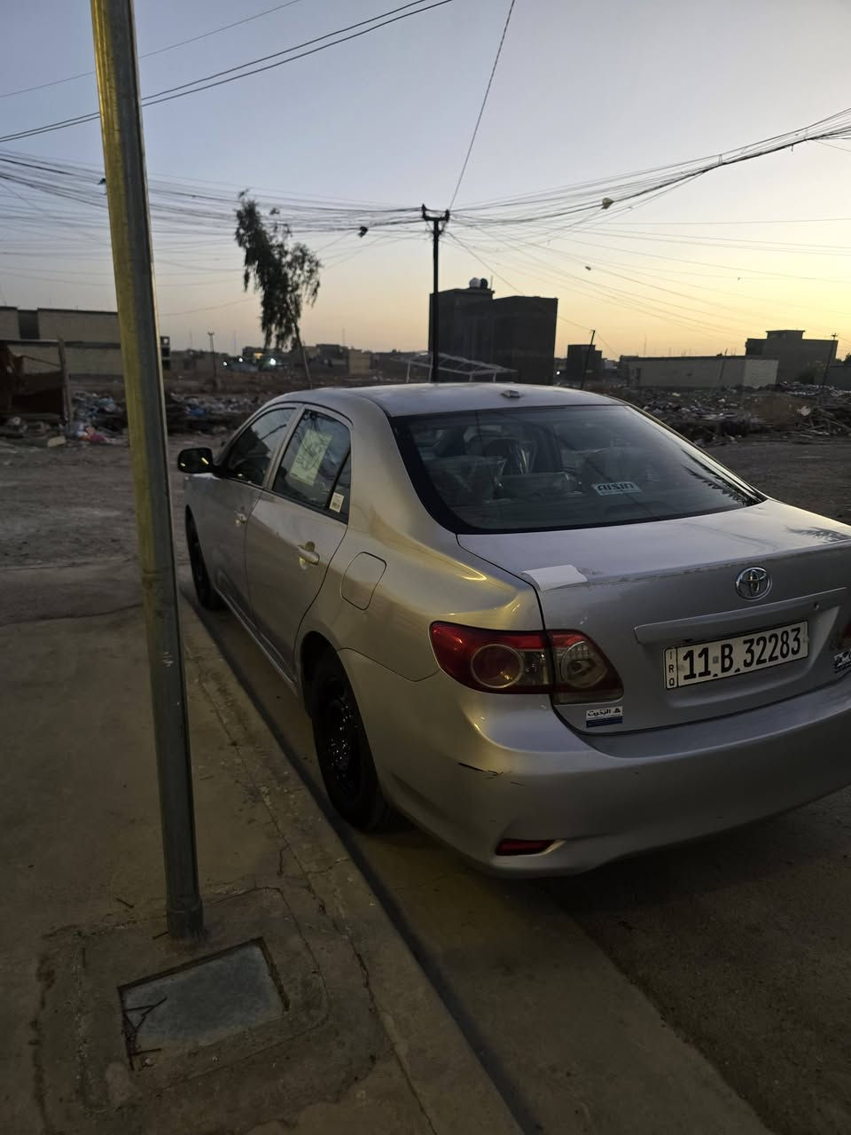 السلام عليكم سياره كورولا 2009 محدث 2013 سياره وارد أمريكي جاملغ وبنيد مبدل  سياره كلها لبيل واحد سياره بيها صبغ أثر جراد جنطه وبوب اثنين وجاملغ بدون دواخل
1.سياره صدر أمامي خلفي جديد 
2.تخم تاير جديد صارله اسبوع 
3. كير ومكينه جديد 
4.تدفئه +تبريد 
سياره جديده معنه الكلمه وما ناقصها كلشي واسمي تحويل ثاني يوم 
العنوان بغداد السيديه 
السعر 107ورقه وبيها مجال بسيط
***********
