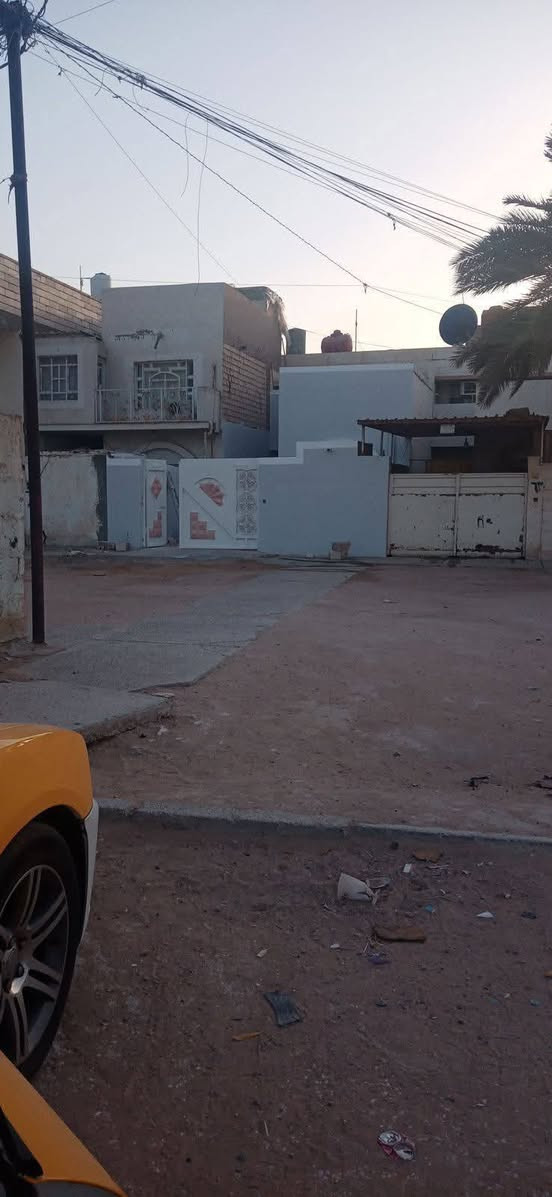 دار للبيع مساحه 147متر درجه ثانيه دور الهندية طابقين علاساحه غرف 3 صاله 2 مطبخ صحيات  عدد 2 استقبال السعر المطلوب147بي مجال اتصال ***********ابومنتظر
