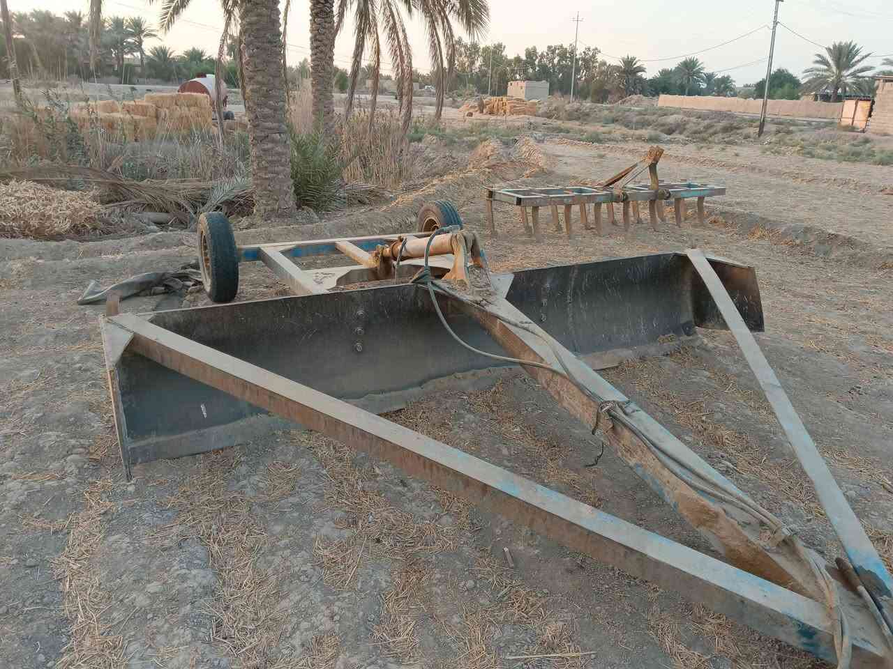 معدات للبيع ***********
مكاني بابل
