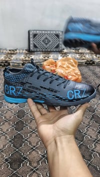 حذا رياضي • ترتان • قياس ٤٢/٤٣