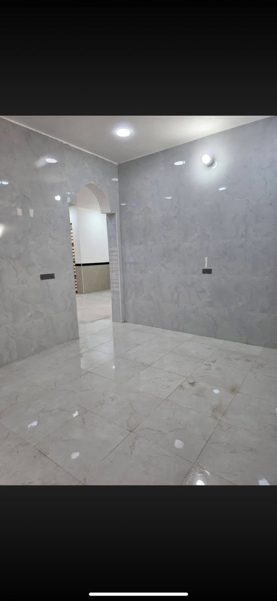 الدار للبيع المساحة 200 متر علة ساحة بناء حديث منطقة العابجية الستفسار على الرقم ‭٠٧٧٥ ٤١١ ٠١٢٦‬
