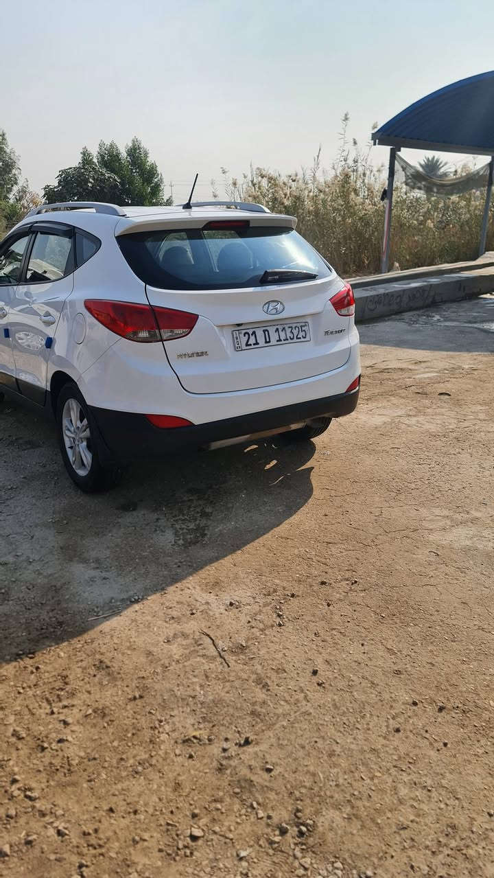 السلام عليكم
توسان ٢٠١٢خليجي  كفاله عامه 
مكينه كير حداديه تخم تاير باتري كله جديد 
ماشيه ١٣٠ الف  السعر ١٤٥ وبيه مجال بسيط 
مكاني ديوانيه  اتصال او  واتساب على الرقم 
***********
