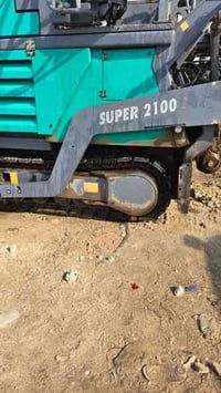 للبيع فوكلي حجم 2100 موديل 2006 اوتي 12متر اخير سلايت  فارشة جاهزه لعم...