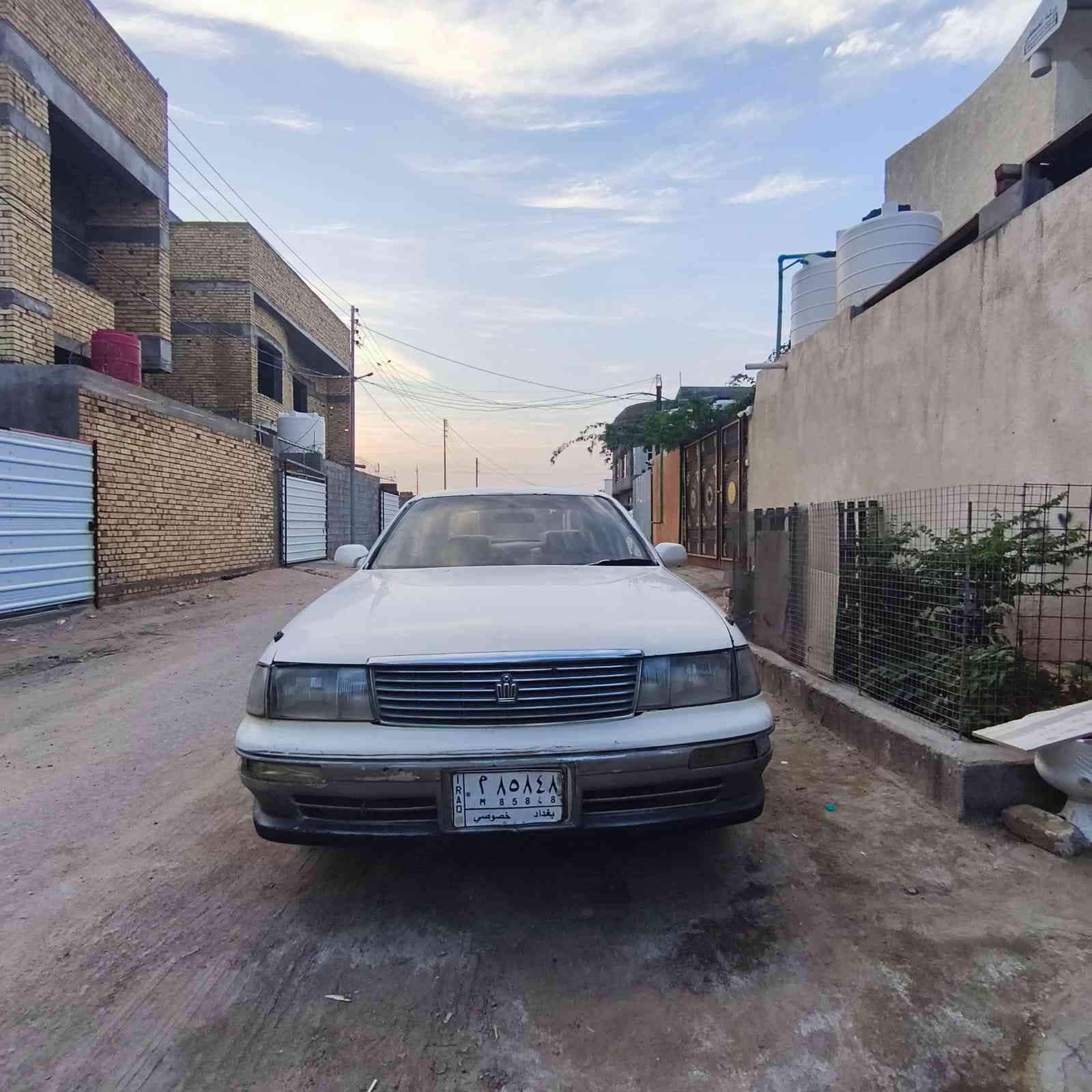 السلام عليك بطه منفصل سياره جاهزه مكينه كير خير من الله وشوفت عينك الباقي مديل 94 كوم حديد بدون راعي سنويه اصليه عضم عاج كفاله من سرقه وعشاير عنواني البصره التنومه الرقم *********** السعر خاص
