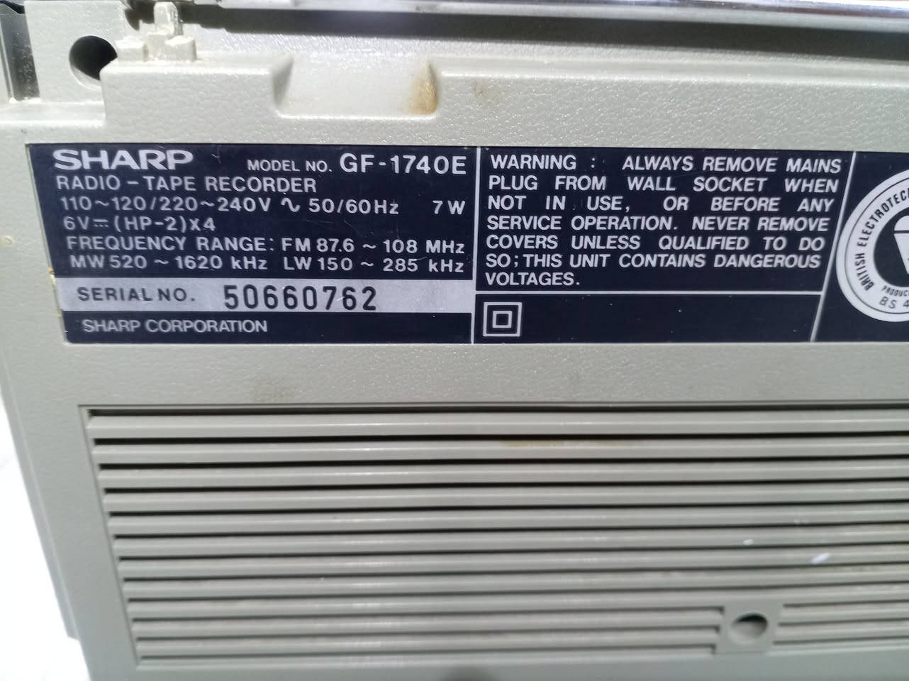 راديو ومسجل نوع شارب أصلي وليس تقليد نظيف جداً 
شغال وعلى بلاده بدون أي نقص أو خلل نهائياً

الراديو ثلاث موجات
FM.. MW. LW

المسجل شغال مع التقديم والترجيع

يعمل على كهرباء 220 فولت بالإضافة إلى بطاريات حجم كبير عدد 4

السعر 45 الف
يوجد توصيل


**إذا كنت صاحب هذا الإعلان وتريد حذفه لأي سبب، رجاءا أرسل رسالة إلى الدعم الفني**