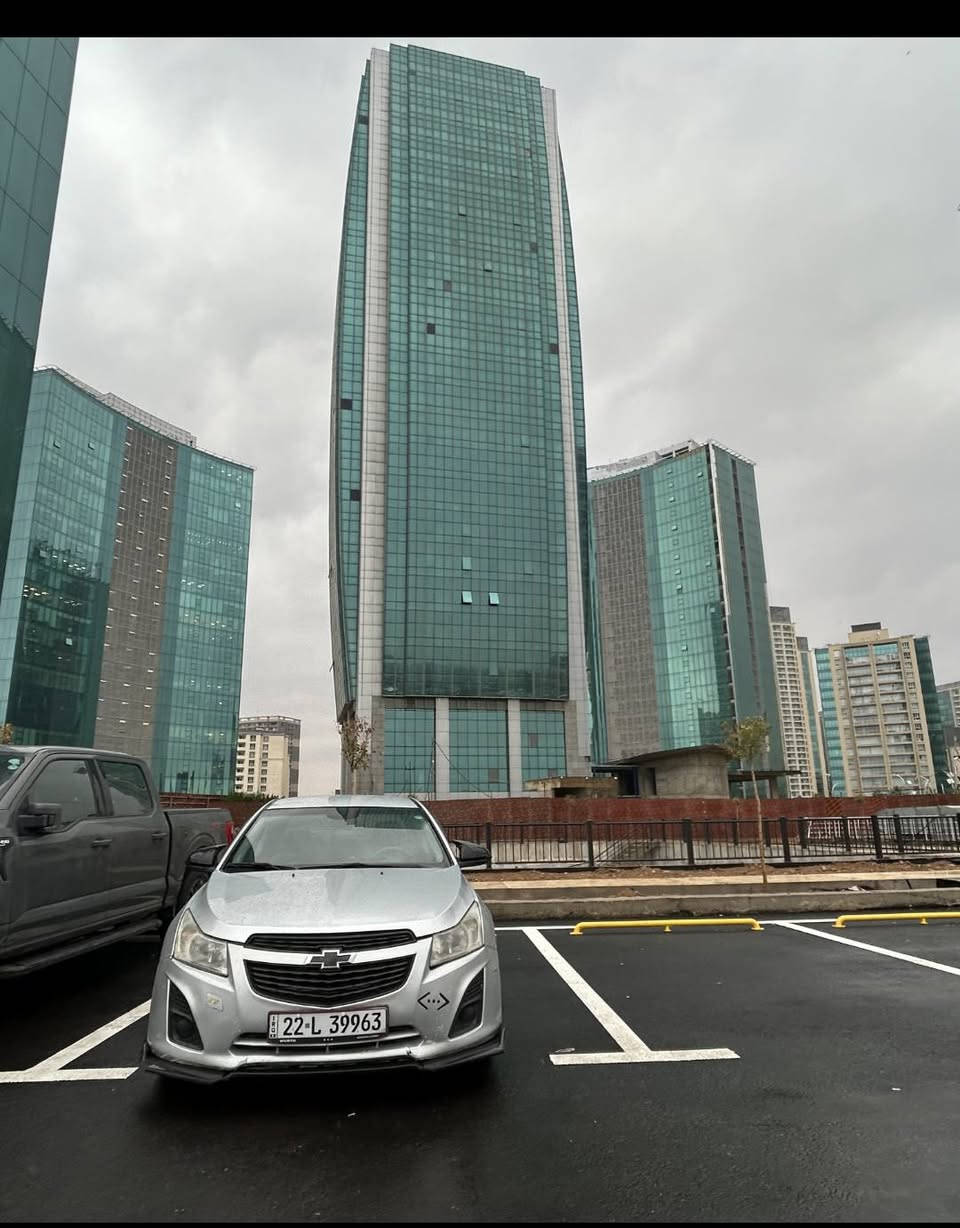 مراوس مع الفرق او بيع
السلام عليكم شوفرليت كروز موديل2015 وارد خليجي محرك 1800 بيها قطعتين صبغ بدون ضربه كير محرك جديد  تبريد مكفولات السونار بالمنشور السعر 85  العنوان بغداد شارع حيفا ***********
