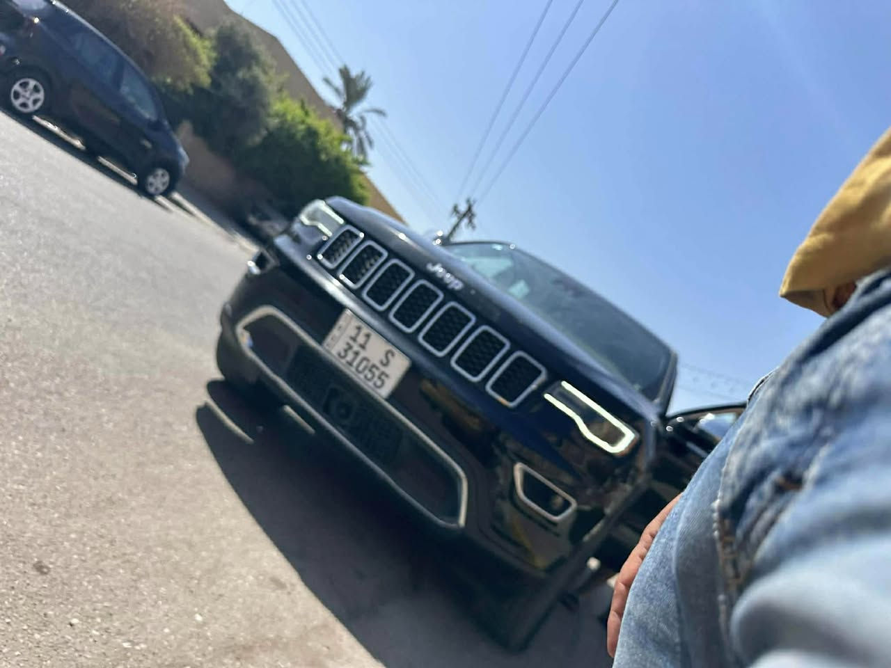 السلام عليكم 
جيب شيروكي ليمتد 2022 
فول مواصفات رادارات عدا الفتحه
السياره ضربتها ربع الجاملغ جهه السايق صبغ والبنيد مبدل وكاله اصلي بدون  عابر شرط 
رقم بغداد باسمي 
السياره جديده وجاهزه على اخر حبايه وحلوه ونصبتها تخبل مابيها كل نقص مال بيت السياره مامتعوبه 

السعر   285 $ 
مكاني السماوه برميثه 
***********
