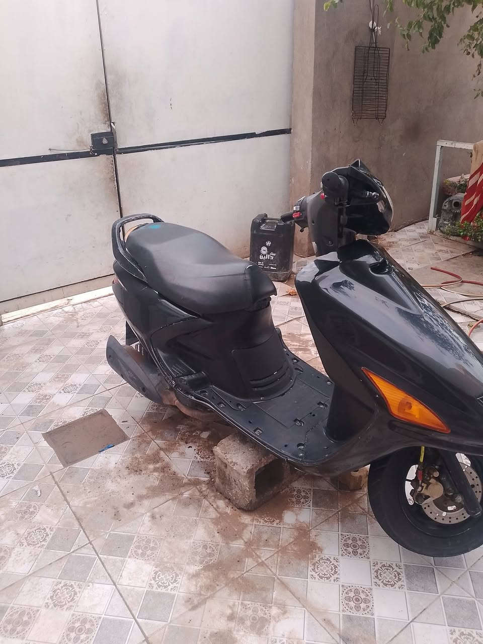 سلام عليكم دراجه للبيع فراشه فحل كفاله عامه تجي وتشوف بس كفرات تجاريه محرك السعر 550 مكفول ...*********** /لحد يدخل خاص مكلفه بنشر
