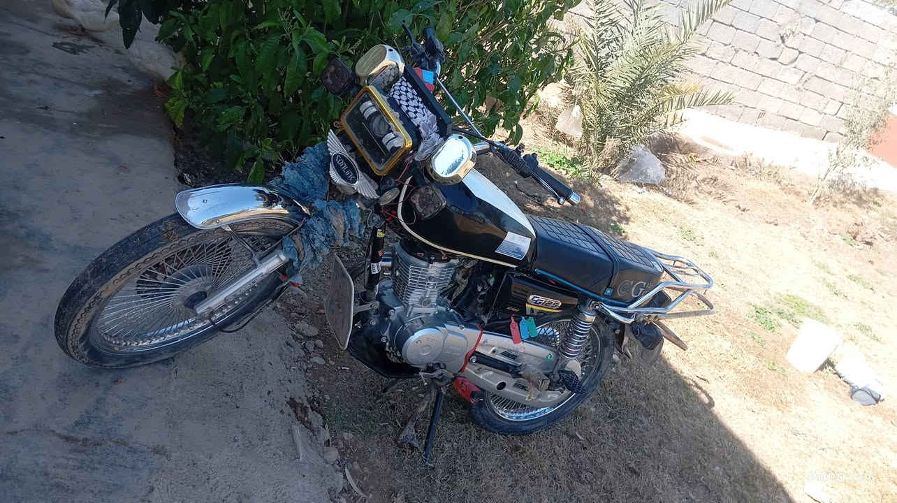 سلام عليكم شباب عندي دراجه لبيع او مراوس بحربي حسب لقناعه  دراجه موديل 2025مابيهه اي نقص بس شاشه واكفه  هذي دراجه اذا كو حربي راوس كون من جلولاء قرتبه هاذه رقمي ‏‪0772 615 2031‬‏
