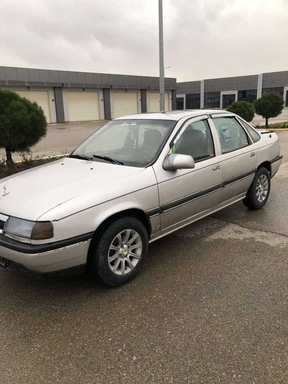 بۆفرۆشتن ئۆپڵ ڤکترا مۆدیل1990 مە کینە 18 ئاڕمی پلاستیکی سلێمانی دە عمو لێ درە وی نیە جواتایەی تازەی لە سرە کارابای کامل عیش دەکات هەموگیانی بەشە رت سعر23 وەرەقە ژم***********؟؟***********
