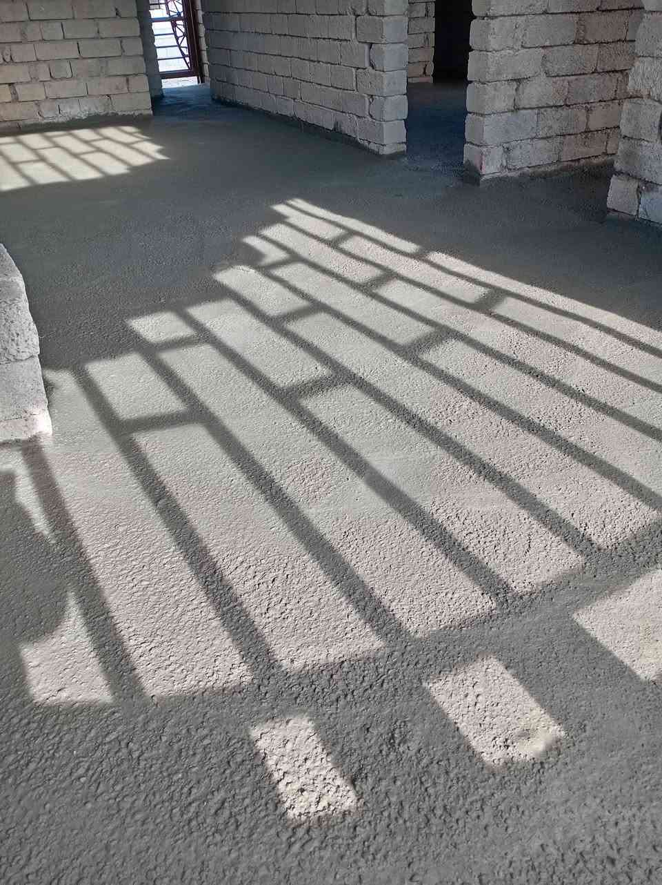 السلام عليكم يوجد لدينا صب جاهز او صب مركزي باسعار مناسبه تريد بالمتر تريد بالكعب تريد شغل كطعيه مع شغل رقم واحد     عندك صبه كاشي او صبه سيراميك او صبت لاش او ارضيه حوش او عندك صبه حوش عندك داير مال بيت او بيت   تم صب أرضيه كاشي او سيراميك او صبت لاش  في ناحية القيارة وهذا من فضل الله (***********)
