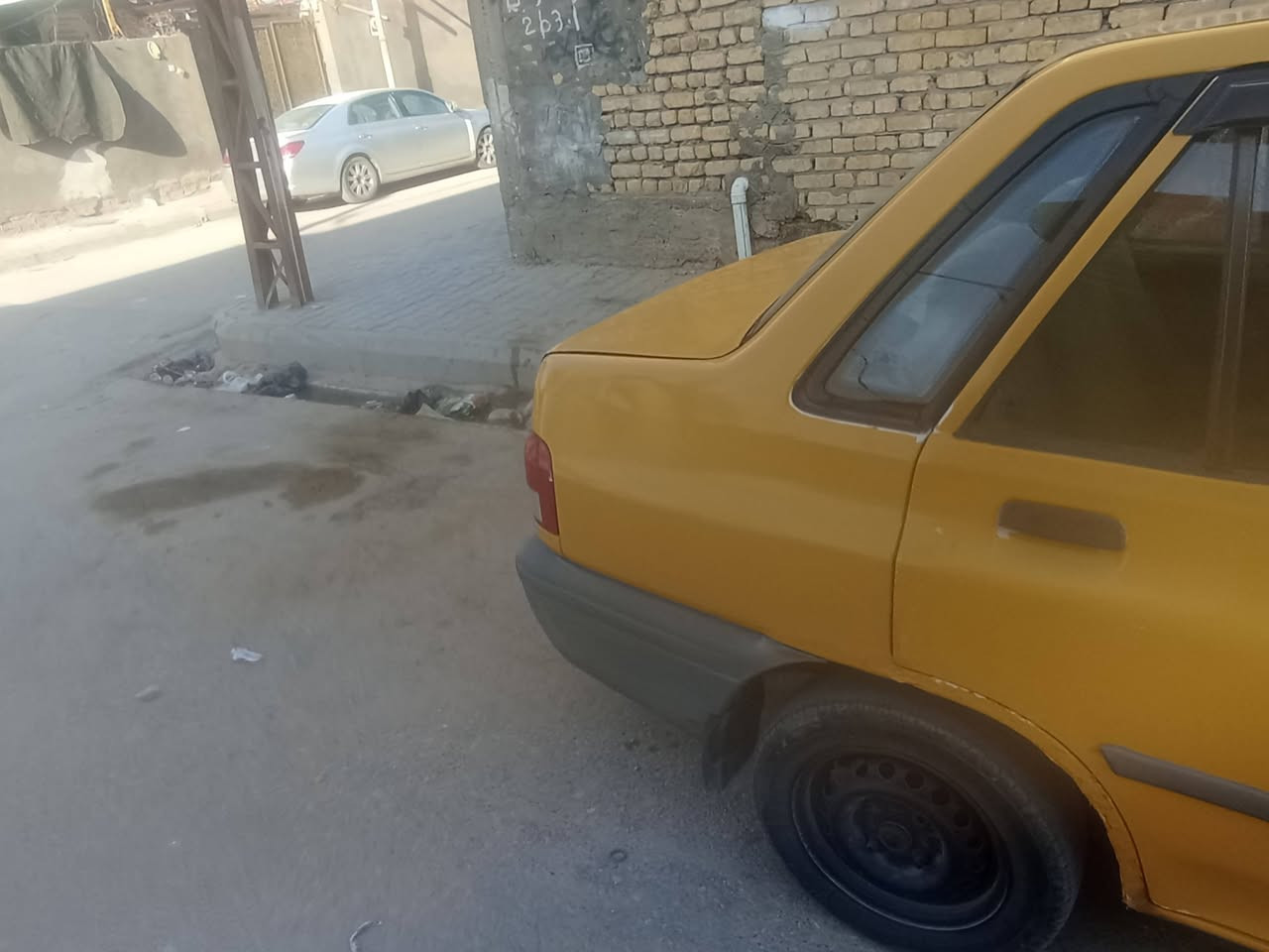 السلام عليكم سايبه موديل 14
رقم مثنئ السنويه ما منتهيه ل29
مصفره هيه مكينه وكير وحداديه
تبريد يشتغل زوج تاير توني شاده 
سعره 24 مكاني السماوه 
***********
