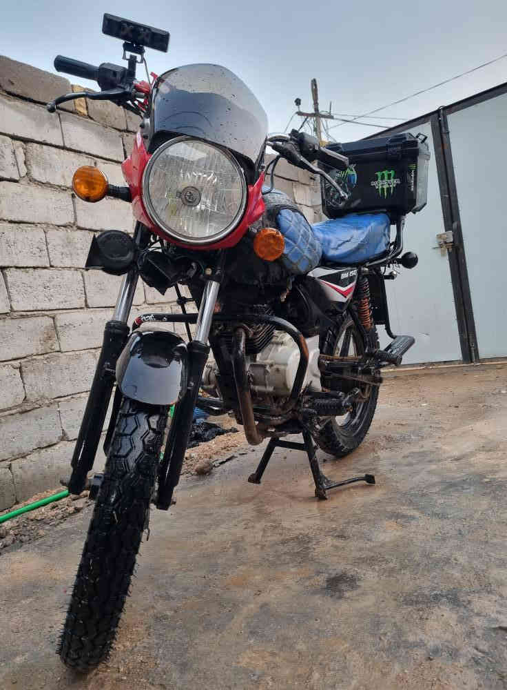 بوكسر 2022
نضافة 80% كهربائيه شغاله

أوراق سكنر + مكاتبه

مكفوله من السرقه 

السعر ٨٠٠ وبيه مجال

العنوان كوفه شارع المطار الجديد
***********
