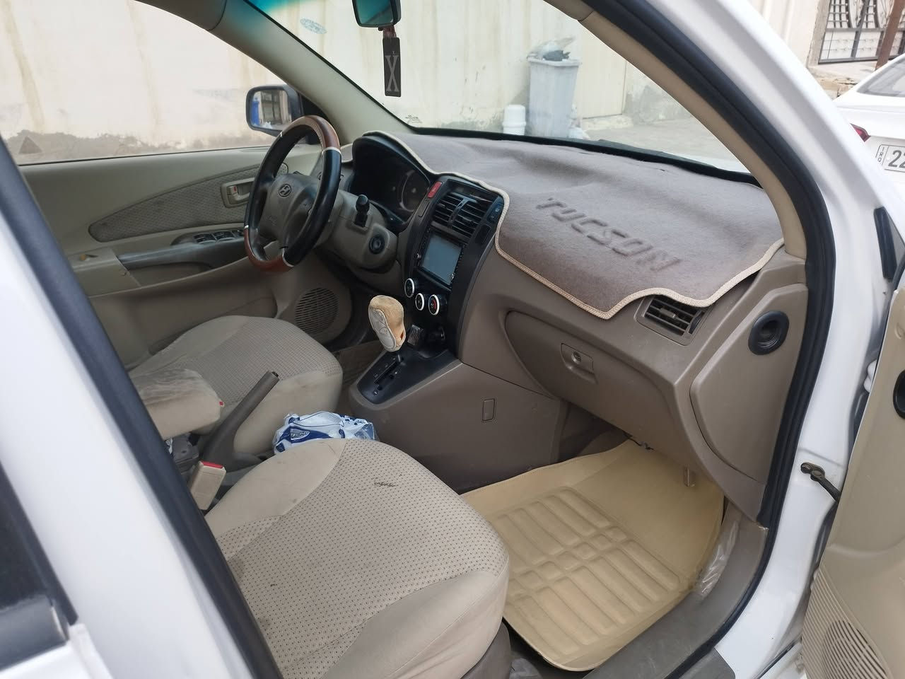 سلام عليكم للبيع توكسان 2009 شبر جاملغ امامي صبغ ولباقي مكفول رقم اربيل قديم سياره جاهزه من كلشي لمكينه بيه خيط بخار ستوه بادي سعر 125 بيه مجال مكاني نجف ***********
