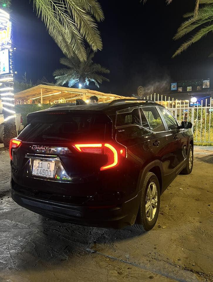 جمسي تيران 2024 / بيع او مراوس ونطي فرق 
رقم بغداد باسمي مميز تحويل مباشر 
مبدل بنيد وصندوك فقط / بدون ايرباك 
دعاميات بلادية  
__________________
محرك 1500 تيربو 
كير 9 نمر 
ماشية 66 km 
5 راكب 
تبريد قطعتين 
كشنات تدفئة 
———————-
كير محرك صدر كلة جديد على وضع شركة 
سعر 178 ورقة وبيها مجال 
عنوان بغداد العامرية او البنوك 
***********
