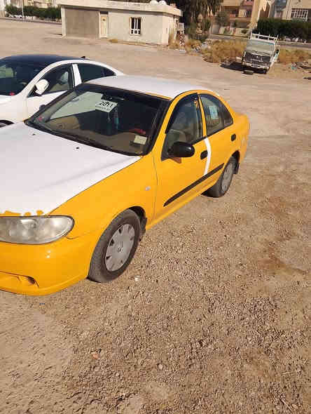 سلام عليكم للبيع فقط سني ياباني مؤسسه ابلادي 2011رقم بغداد الماني مشروع وطني سنويه جديده تحويل مباشر مصفره هيئه وغرامات سياره جاهزه مكينه 1600قبق اسود محرك وگير مكفولات صدر امامي وخلفي جديد كهربائيات كلهه شغاله ماشيه 180km بيهه 3قطع صبغ غرفتهه حلوه مكان الرمادي السعر 75 وبيهه مجال الشراي فقط يتصل رقم الهاتف ***********
