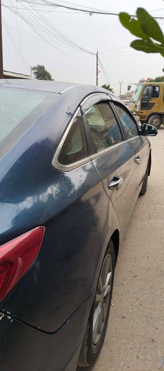 سوناتا 2015
شكل 2016 وارد امريكي فول مواصفات فول عدا الفتحه 
بصمة تشغيل تحكمات ستيرن  رادارات ونقطة عمياء كل المواصفات بيها
كشنات كهرباء وتدفئة 
3 انضمة قيادة
خطين غاز وبانزين محور 
مكينة وكير شرط كفالة 2400 GDI
السيارة بيها قطعتين ومصبوغة حزام شرط بدون اي ضرر داخلي او لغد او شاصي مكفول 
السيارة تريد ترتيب فقط من الخارج 
صدر جديد باقي بس الدبلات الامامية 
تحويل ثاني يوم شرطط 
السعر 117 وبيها مجال حك الجية 
***********
***********
