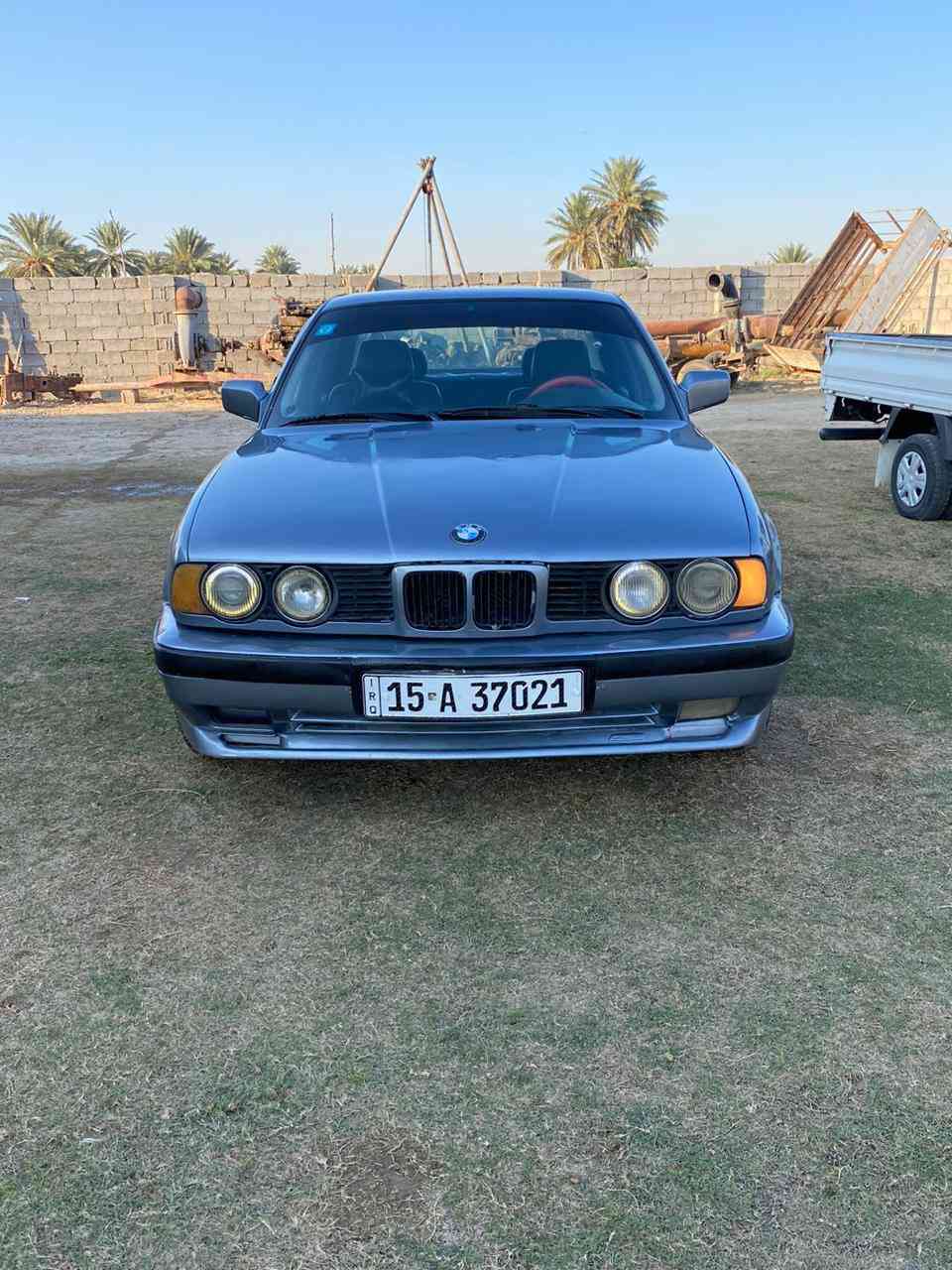 سلام عليكم بيئم موديل91  مكينه٥٢٥ رقم رمادي بسمي تحويل مباشر سياره جاهزه من كل نواحي. حداديه جديده كهربائياتها كلها شغاله  مصبوغه عام لجماليه  تايراتها جديده محرك كير خير من الله السعر ٤٥ بيها مجال لطيبين ***********
