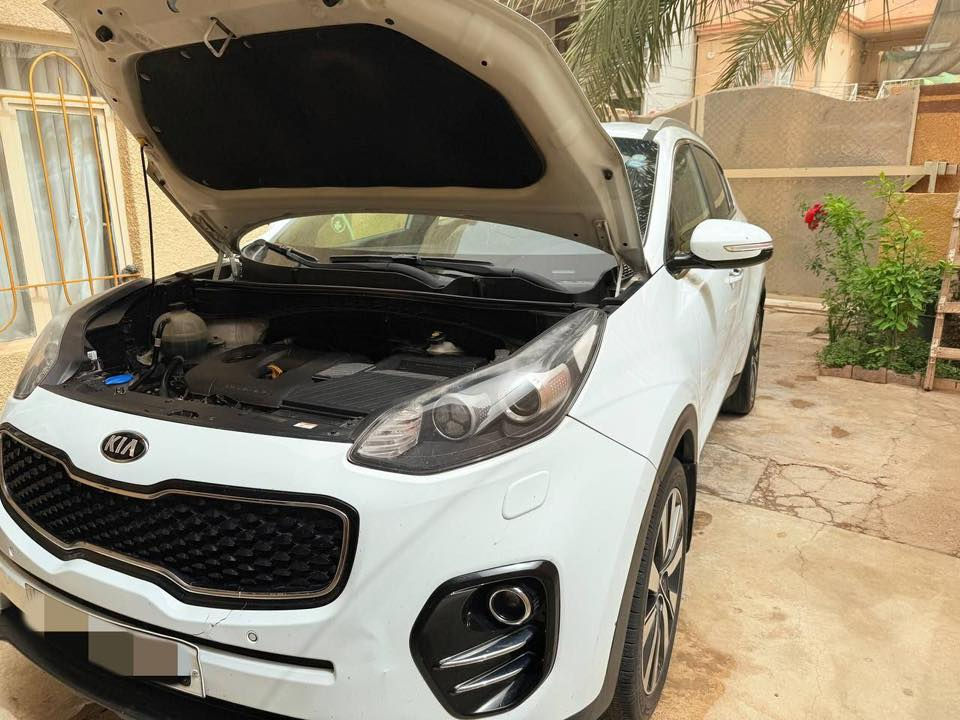 (كيا سبورتج خليجي)
-رقم سليمانيه 
- باسمي تحويل مباشر 
-بصمه 
-قطعتين تبريد 
-كاميرا 
-مري شفط +اشاير بالمري 
-زراكات
-داخل لونين 
- ماشيه ١١٧

الملاحضات / ثلاث أماكن بارد بسيط ع كد شبر وأقل موضح بالصوره مكفوله من الصبغ 

الاستفسار / ***********

مكاني ديالى -بلدروز
