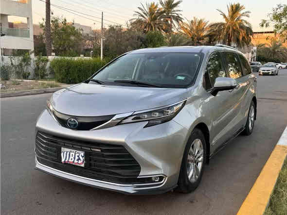 تويوتا سينا فخر الصناعة اليابانية السيارة موديل  2021 ليمتد
تكون أعلى فئة بالتويوتا

٧ راكب يعني عائلية و كشخة

(بيهه بنيد مبدل ومصبوغ وجاملغ بارد شغل مضبوط ورقم الشاصي ويه الصور)

 .

1-محرك 2500 هايبرد 

2-حساسات أمامي و خلفي 

3-رادارات امامي خلفي 

4-شحن وايرليس

5-دخول ذكي 5 بصمات 

6-أبواب سلايت كهرباء جنطه كهرباء  

7-فتحه

8- شاشه كبيره  

9-ويل كب كروم

10-كشنات تدفئه تبريد

11- شاشة عرض كبيرة لعرض الاعطال بالدشبول

12-اشاير بالمري و مراية قلاب عند الرجوع

13-البيبان تفتح وتغلق بالرجل حساسات بالدوسه

 14-ستيرن كهرباء وخزن ميموري مع الكشنات 

15-كشنات جلد

16-بردات بلادي بالسيارة بالبيبان والجام الخلفي 

17-سايد بريك بصمة

18-لايت و بك لايت لد 

19- سسستم صوت 12سماعة + دمام خلفي بلادي

20-  وبعد بيهة هواي مواصفات بس اهـم شي السيارة بيها سبير بلادي ومكان السبير بالداخل لأن هواي تجي سينا بدون سبير و بدون مكان مخصص للسبير 

السعر 260$

***********
