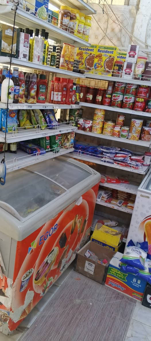 السلام عليكم
اخوان اسواق للبيع موقعها حلو بغداد الجديده الغدير706خلف حلويات الطاحونه قرب افران الفراشه الاسواق كامله مابيها نقص وخير من الله ايجارها 350 الف بيها 6 عوارض عاموديه الك+2 عوارض شركات ببسي وكولا وبيها 2 عوارض افقيه الك +2 شركات 
وبيها مجمده كبيره المحل مساحته حلوه ومرتبه سبب البيع عدم تفرغ سعرها 15 مليون وبيها مجال .
***********
