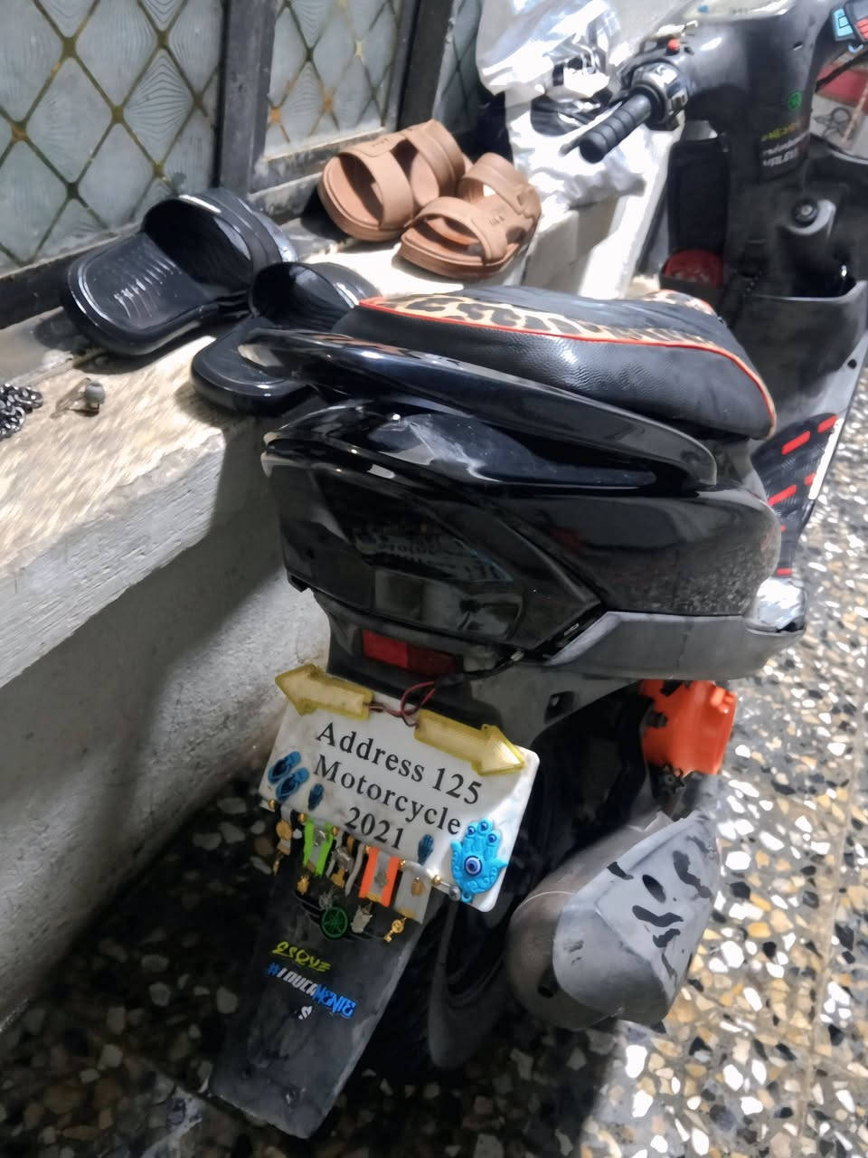 سلام عليكم دراجة ماكس عدله للبيع شلعه ومعدل بوشه 49 بلادي الدراجه عوزهة بس سلف  الدراجه هندر واحد وتشتغل بكل وقت بيه تزويد صدر رياضي و قطره مال دهن تزويد وبيه هورنات سيدان و عدسه وبيه سستم صوت العنوان الزعفرانية شارع المعهد رقم الهاتف *********** والسعر 600وبيه مجال
