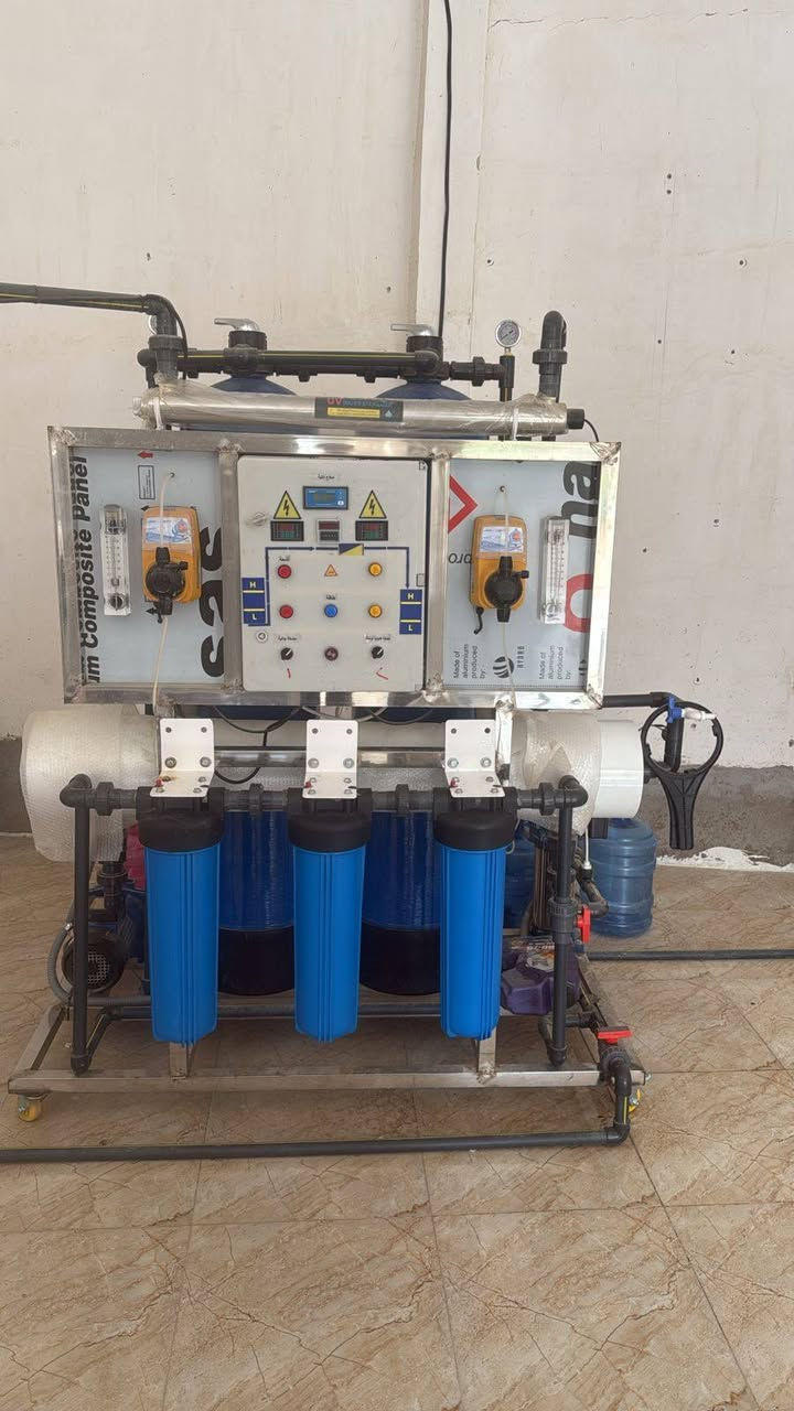 السلام عليكم 
معمل تصفية مياه / للبيع مستخدم شي قليل بعده نضيف جداً افضل نوعيه فول أوتوماتيك ما ناقصه شي اخذته من مركز القمه
مع تانكيات عدد 4  حجم التانكي الواحد 2000 لتر ....
المحطه تصفي بل ساعه الف 1000لتر
السعر  5 مليون ونص وبي مجال ويرهم مراوس على أي شي حسب الاتفاق
للاستفسار  الاتصال 0707294793 او مراسله الصفحه


**إذا كنت صاحب هذا الإعلان وتريد حذفه لأي سبب، رجاءا أرسل رسالة إلى الدعم الفني**