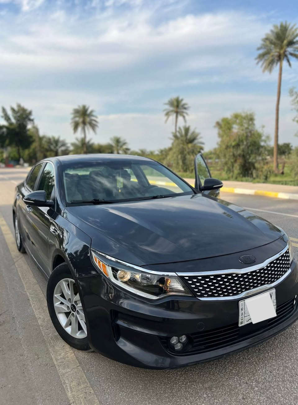 سلام عليكم ..

اوبتما للبيع مواصفات الFE المعروفه 
كامره
شاشه
اشاير بالمري
منظومه زينون جديدة 
ماشيه 128 mi
حادث السياره حرق خارجي للجاملغ الخلفي وعلى أثره تم صبغ السياره بالكامل وداخل العراق تم تبديل البنيد فقط الإرباكات كلها سليمه بدون دواخل وكفاله الكير ولمحرك من الدوانز وتبخير وتنقيص الدهن  

السعر :- 107 وبيها مجال جداً بسيط 

مكان السياره : بغداد المنصور 
*********** بغداد, العراق
