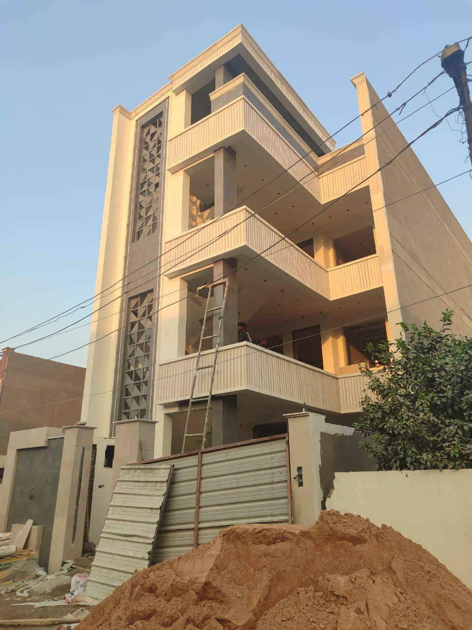 سلام عليكم ورحمه الله وبركاته كادر واجهات لبخ تطعيم ولبخ خارج متفرق حالياً من  ***********
