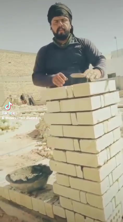 السلام عليكم خلفه بناء متفرق حاليا شغل درجه اولى على الدبل وبل يوميه وهذا رقمي ***********
