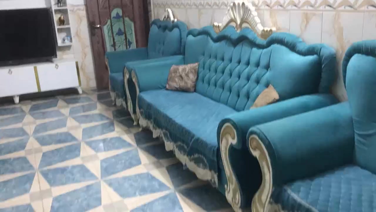 قنفات للبيع السعر550للاستفسار على هذ الرقم ***********

