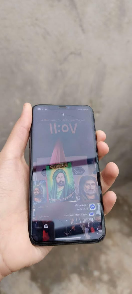 ايفون 11 برو ماكس ذاكره 256 ملحقات كــارتونه فقط مكاني نجف توصيل ماعندي بطاريه 74 صرف طبيعي حاله حال كل ايفون تاخذه ع فحص استخدام شخصي سعر 400 
مراسله واتساب ***********
