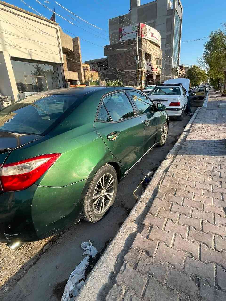 كورلا ٢٠١٤ أمريكي حادثها جاملغ وشبر من الباب وبنيد سرقه من امريكا رقمها بغداد
مواصفات LE
شاشه كبيره 
تحكم استيرن 
مثبت سرعه 
وبيها بعد مواصفات 

محرك 1800 
محرك +كير مكفول 
تبريد ثلج ❄️☃️

سعر 110$وبيها مجال 

ملاحظه (سياره قبل يومين مسويلها ادامه عامه من راديترات حساسات مجاوب بلك نوزل دهن كله الأصلي )

يعني متصرف ربع عليها من عده دعاميه خلفيه وصور كدامك وبخدمتك 

اتصال 📞 ***********
مكان بغداد
