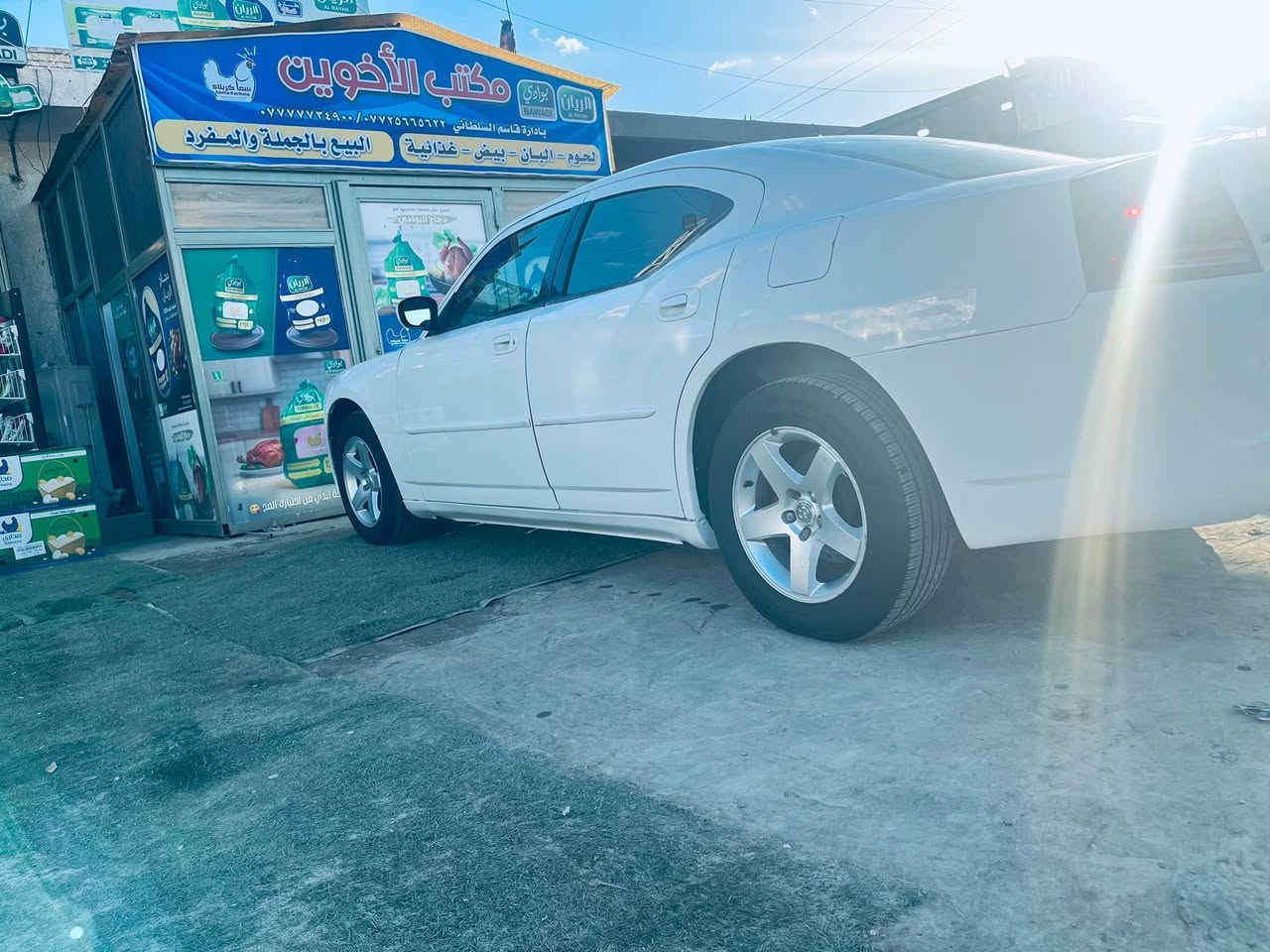 السلام عليكم اخوان جارجر 2008 بيها رشات صبغ مكفوله من كص شاصي دواخل كلبه  مكينه وكير جدد شلعه خير من الله ناعمه بشكل جاهزه من كلشي كشنات كهرباء شاشه ماشيه 156م زنون منضومه كامله غرفه جديده سياره متعوب عليها سنويه ل 29 مشروع وطني مكانه السياره بابل الحله 
السعر 105 كولشي اكو بلسوك بس تعتمد ع نضافه سياره حته بارد مابيها  
*********** حلة, بابل
