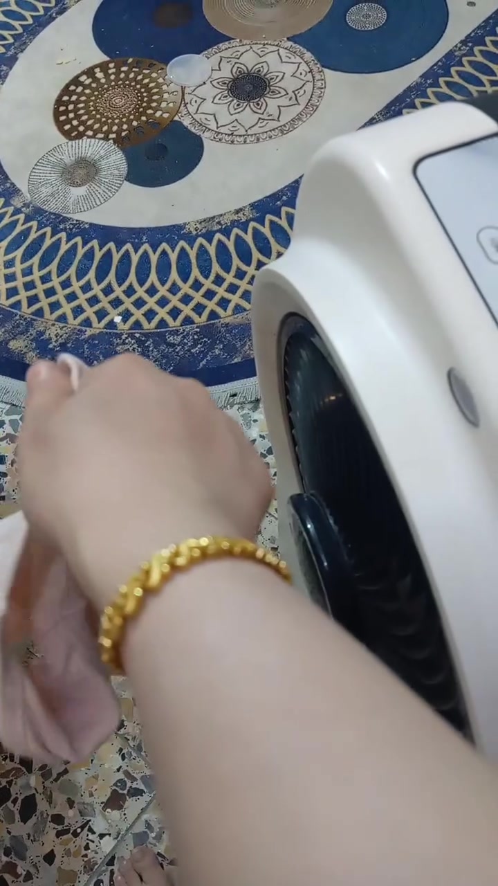 مبرده للبيع مستخدمه شهر بس اخذتها ب٢٢٠ اريدها ب١٥٠الشراي يدخل


**إذا كنت صاحب هذا الإعلان وتريد حذفه لأي سبب، رجاءا أرسل رسالة إلى الدعم الفني**