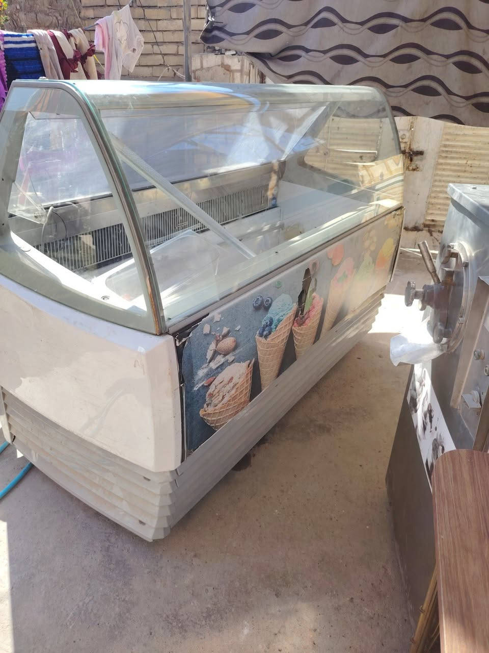 براد تبريد وتجميد إيطالي ١٢ بلانك صاعق سعر ١٠ورقات


**إذا كنت صاحب هذا الإعلان وتريد حذفه لأي سبب، رجاءا أرسل رسالة إلى الدعم الفني**