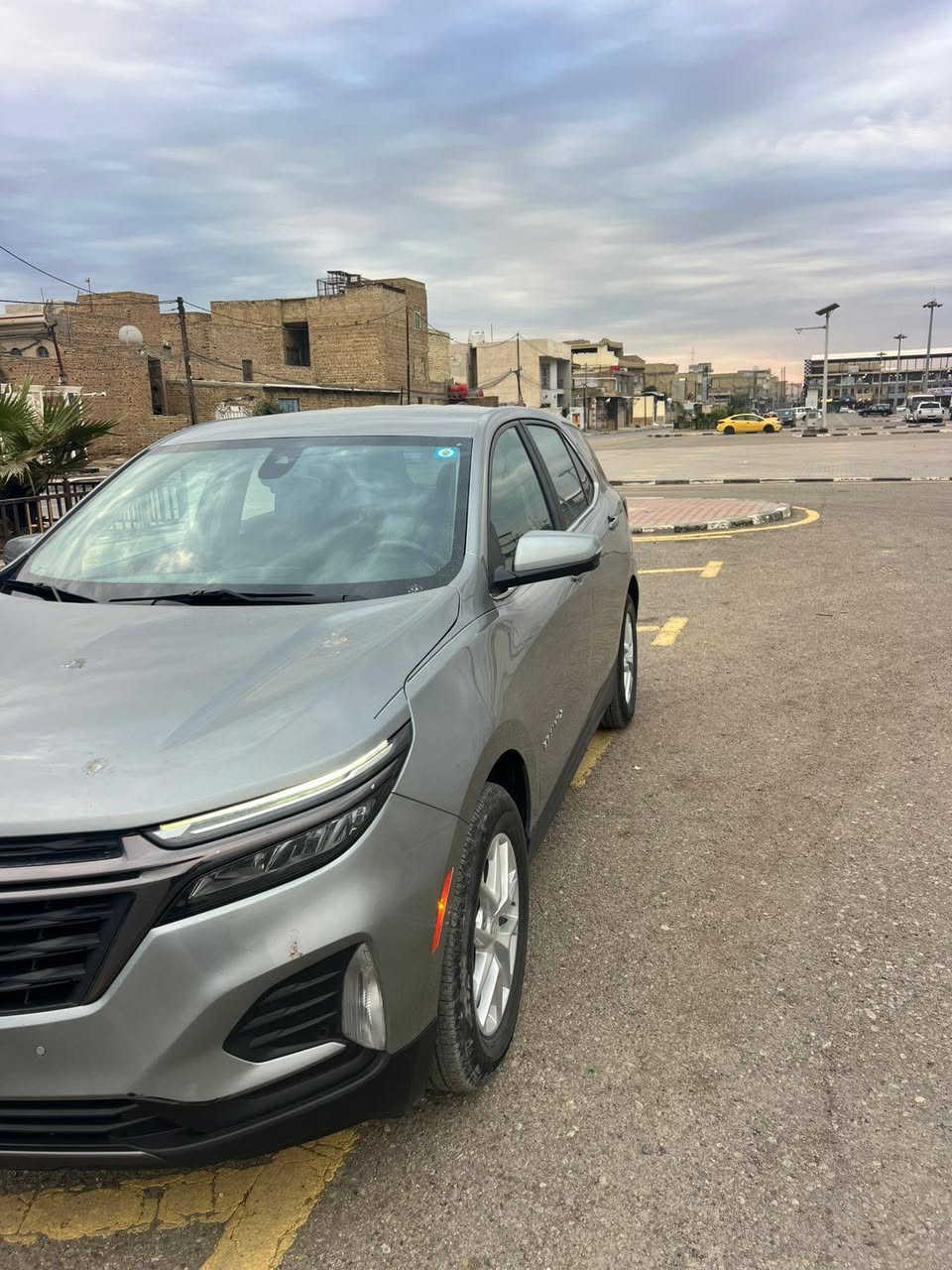 سلام عليكم سياره للبيع شوفر ليت كوينس مديل 2024 حادث تقرير مواصفات شاشه كبيره/ ٥ كامرات/ صندوق كهربائي/ كشن كهربائي/ كشن تدفه/ استيرن تدفه/ تشغيل عن بعد / مكينه 1500/ تيربو/ المواصفات معروفه واضحه بل صوره رقم انكليزي بغداد تحويل مباشر / السعر 180/ 
رقم الهاتف/ ***********
